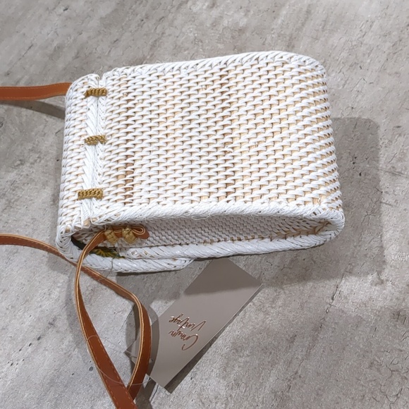 NWT Crown Vintage Rattan Purse - Picture 5 of 5